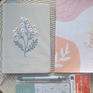 Floral Embroidered Beige Planner